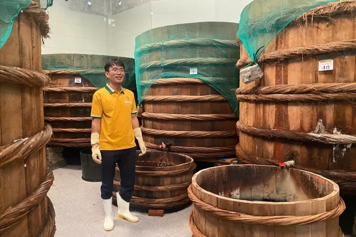 8X thu hơn 4 tỷ đồng mỗi năm từ nghề làm nước mắm gia truyền
